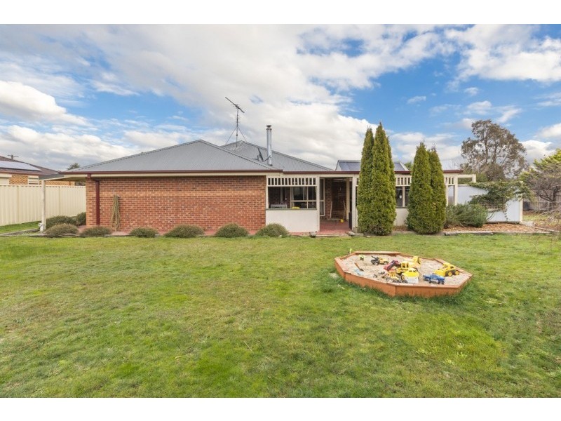 12 Rose Boulevard, Lancefield VIC 3435