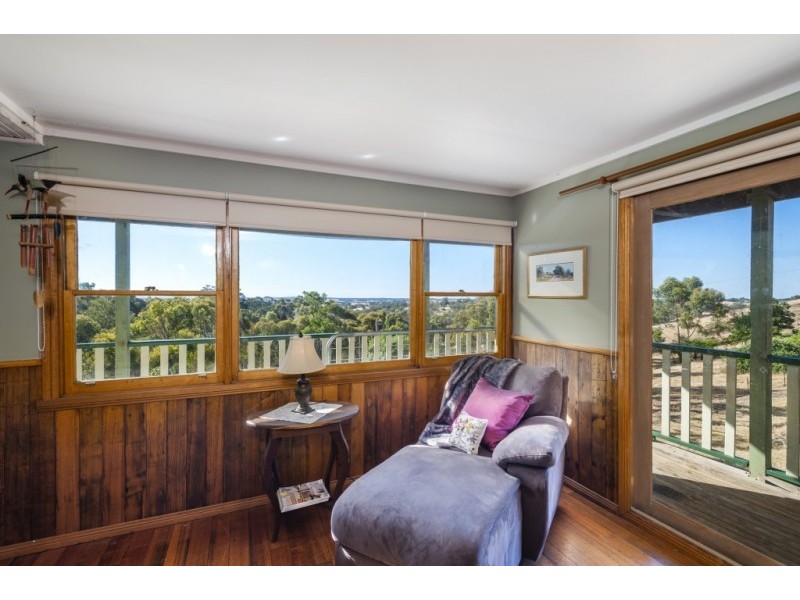 61 Valley Road, Mia Mia VIC 3444