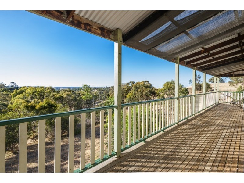 61 Valley Road, Mia Mia VIC 3444