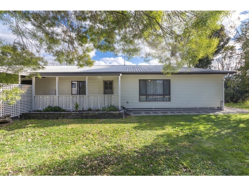 33 Ross Street, Malmsbury VIC 3446