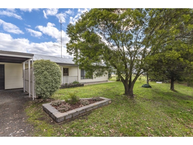 33 Ross Street, Malmsbury VIC 3446