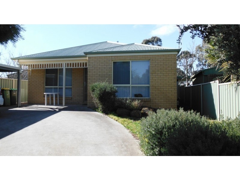 10 Castle Crescent, Kyneton VIC 3444