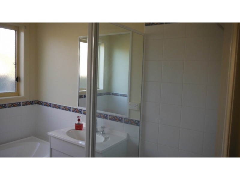 10 Castle Crescent, Kyneton VIC 3444