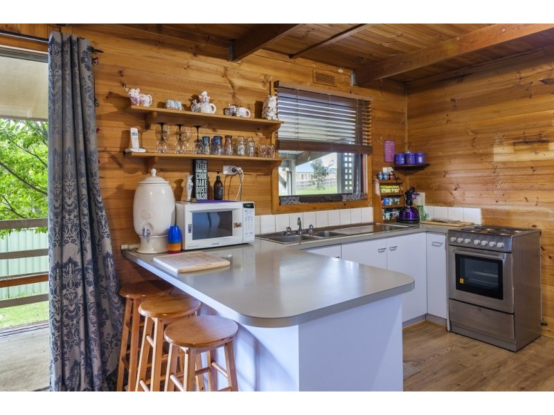 18 Windridge Way, Kyneton VIC 3444