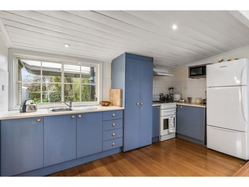 42 Hutton Street, Kyneton VIC 3444