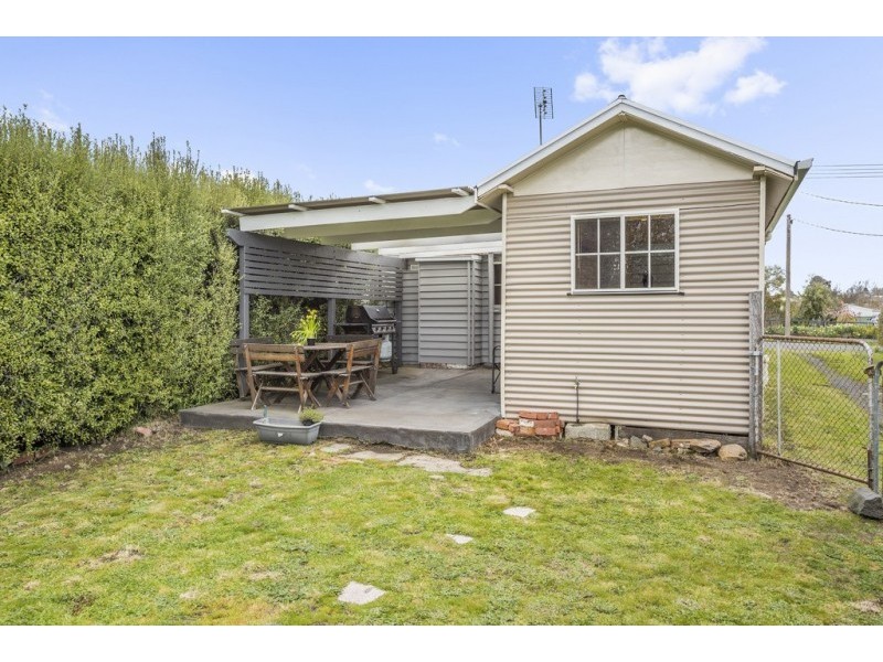 42 Hutton Street, Kyneton VIC 3444