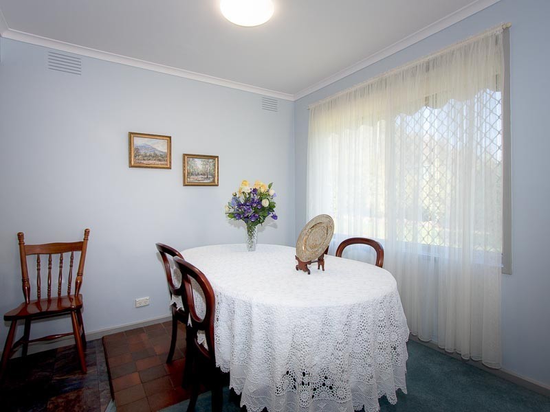 65 Burton Avenue, Kyneton VIC 3444