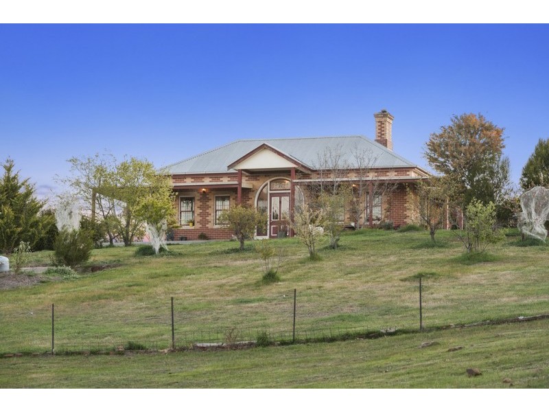 256 Dallistons Road, Barfold VIC 3444