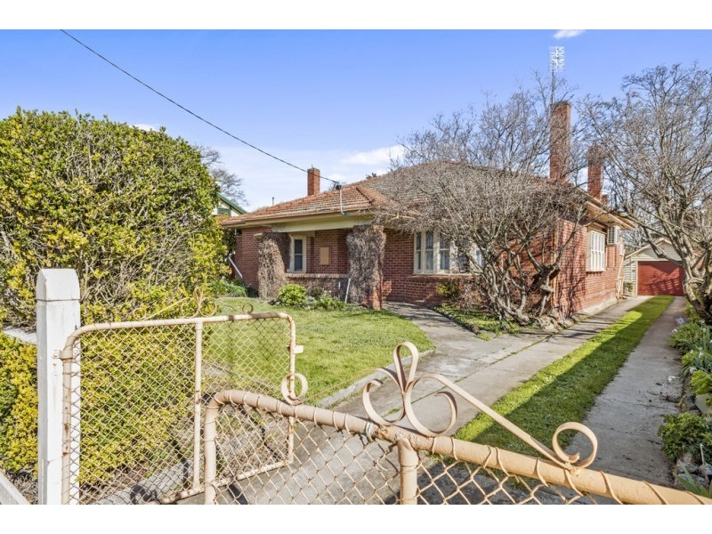 25 Donnithorne Street, Kyneton VIC 3444