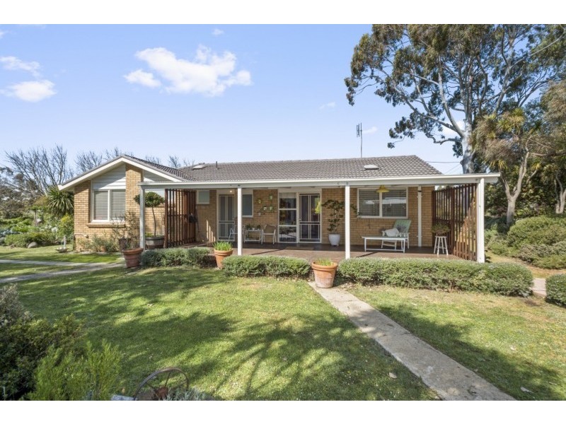 24 Service Street, Malmsbury VIC 3446