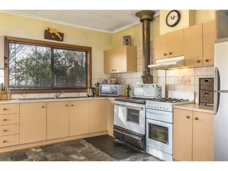 33 Ross Street, Malmsbury VIC 3446