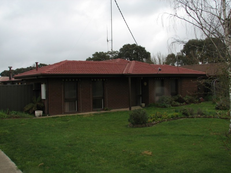 73 Powlett Street, Kyneton VIC 3444