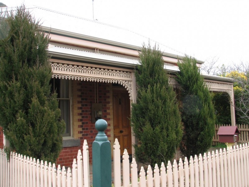 21 Simpson Street, Kyneton VIC 3444