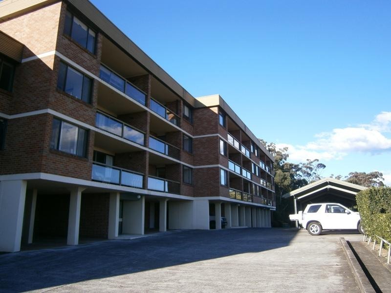 15/3 Joseph Lloyd Close, Gosford NSW 2250