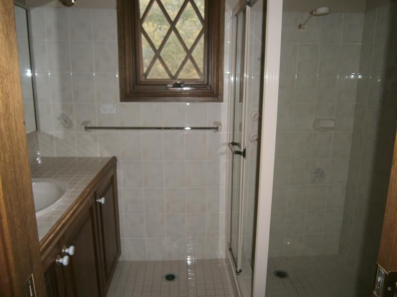 2 Roxburgh Close, Glenning Valley NSW 2261