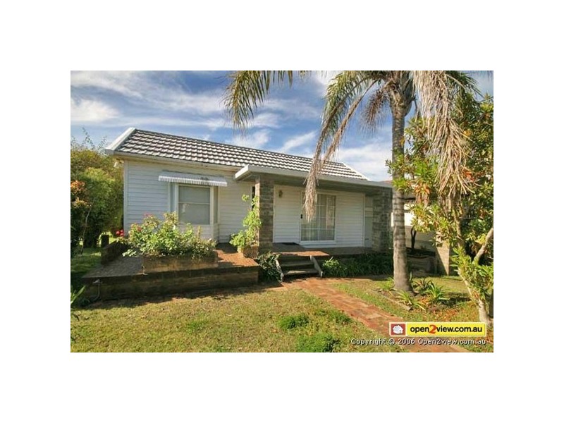 27 Trelawney Street, Killarney Vale NSW 2261
