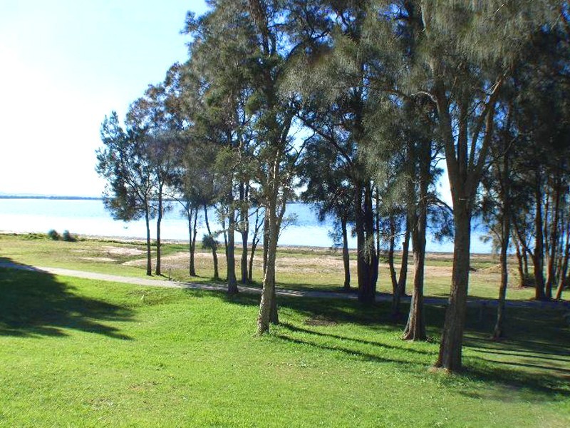 27 Trelawney Street, Killarney Vale NSW 2261