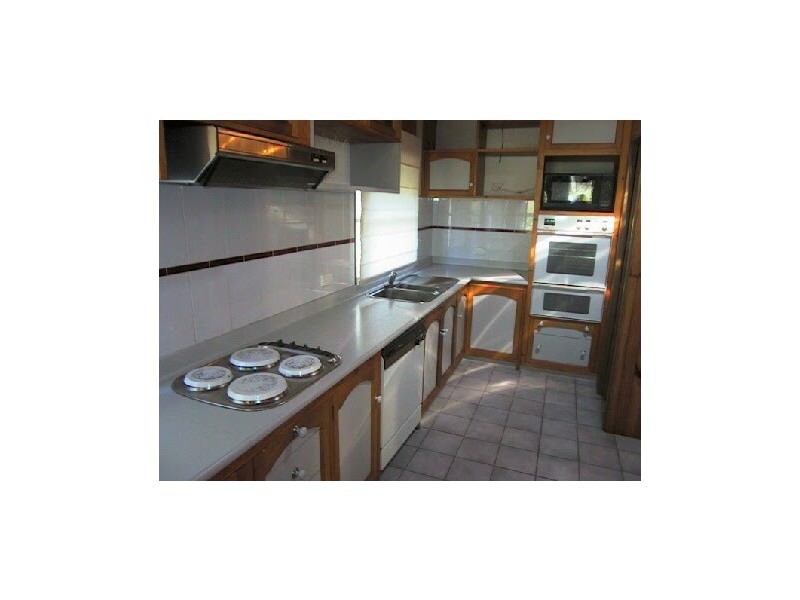 6 Kalakau Avenue, Forresters Beach NSW 2260