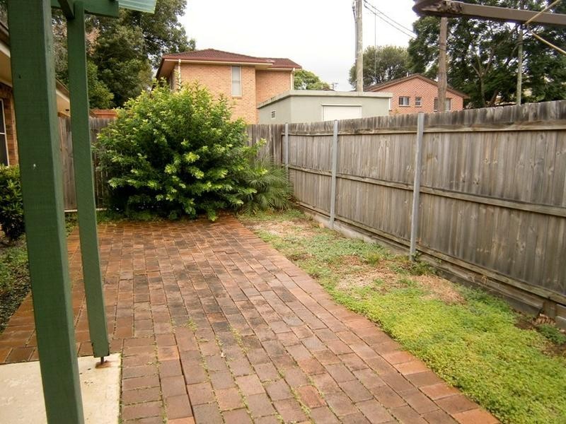 6/162 Albany Street, Point Frederick NSW 2250