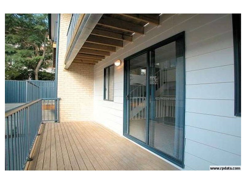 2/171 Gertrude Street, Gosford NSW 2250