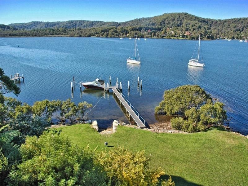 13 Wharf Street, East Gosford NSW 2250