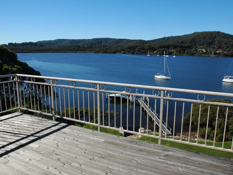 13 Wharf Street, East Gosford NSW 2250