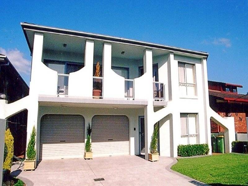 25 Caroline Street, East Gosford NSW 2250