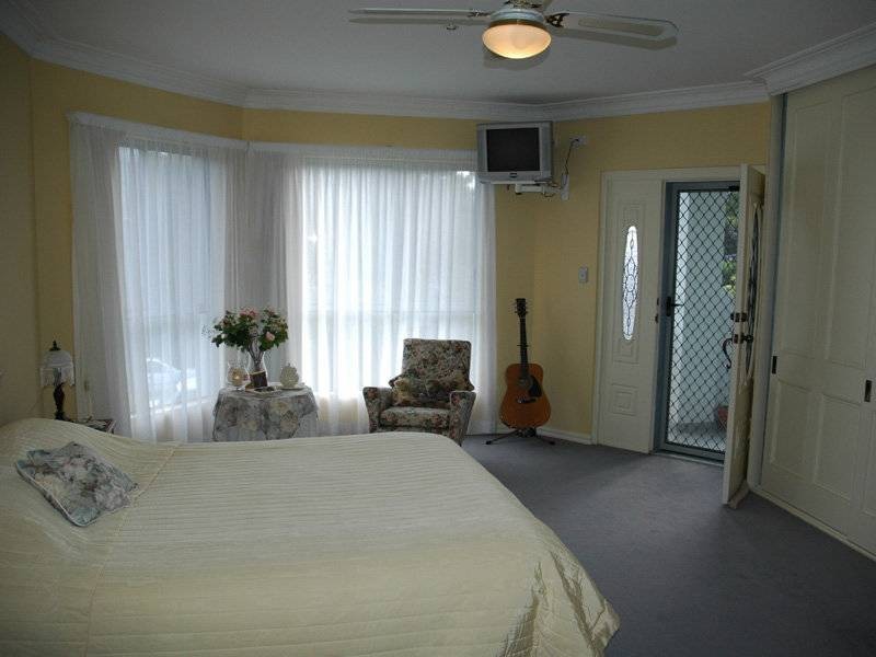 25 Caroline Street, East Gosford NSW 2250