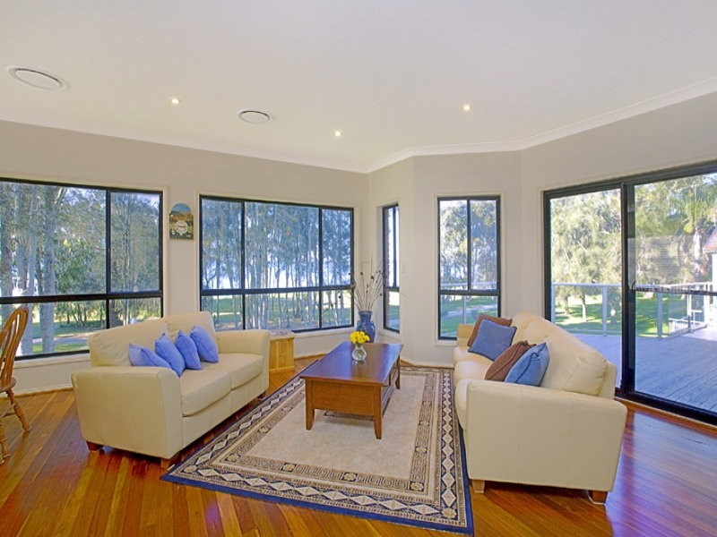 15 The Peninsula, Killarney Vale NSW 2261