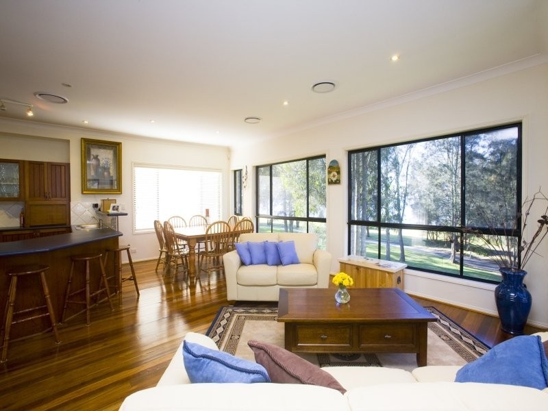 15 The Peninsula, Killarney Vale NSW 2261