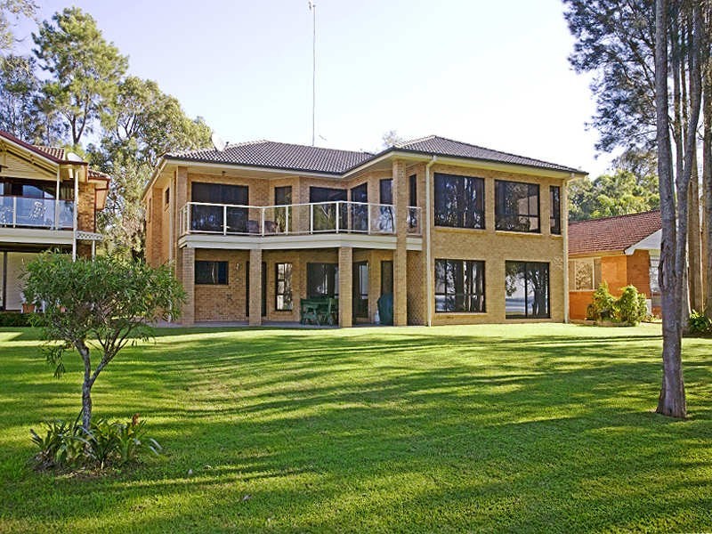 15 The Peninsula, Killarney Vale NSW 2261