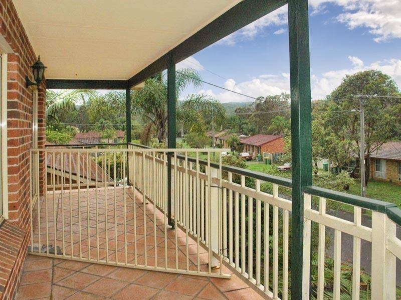 16 Roselands Avenue, Wyoming NSW 2250
