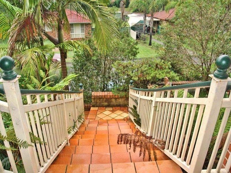 16 Roselands Avenue, Wyoming NSW 2250