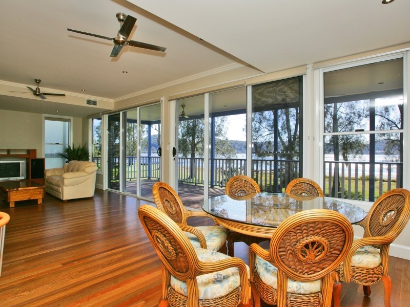 54 Kincumber Crescent, Davistown NSW 2251