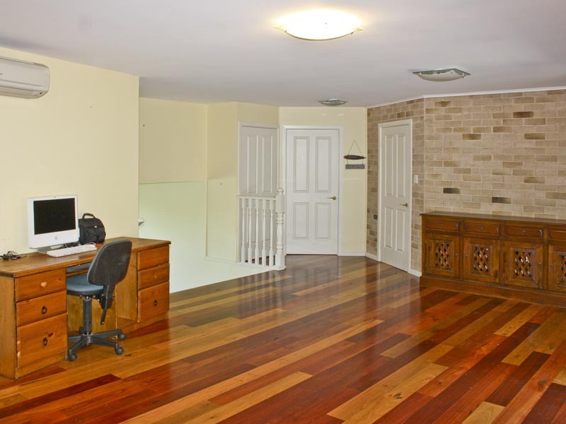 18 Francis Road, North Avoca NSW 2260