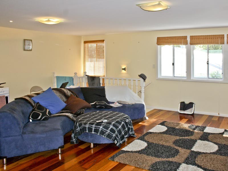 18 Francis Road, North Avoca NSW 2260