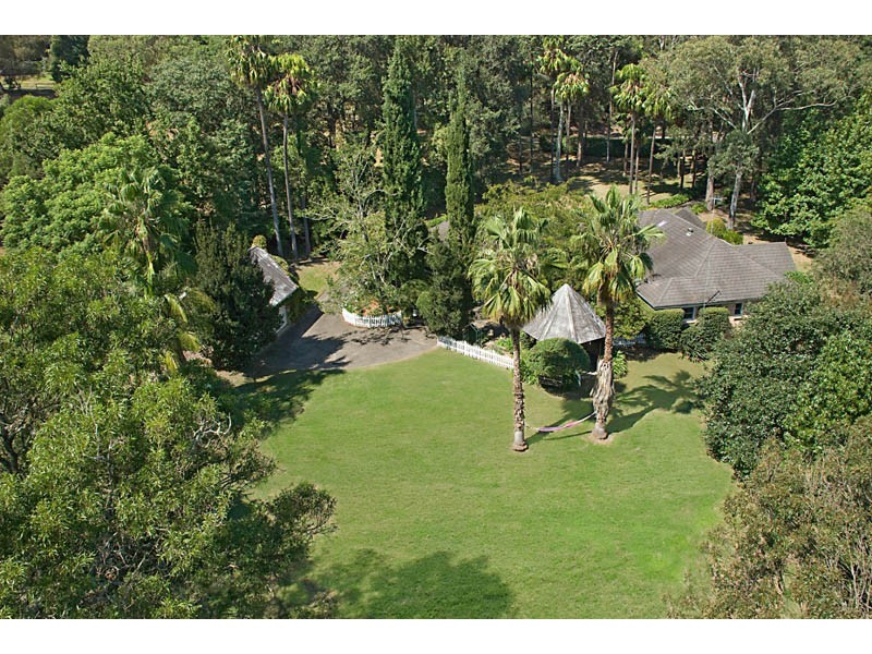 9 Okanagan Close, Wamberal NSW 2260