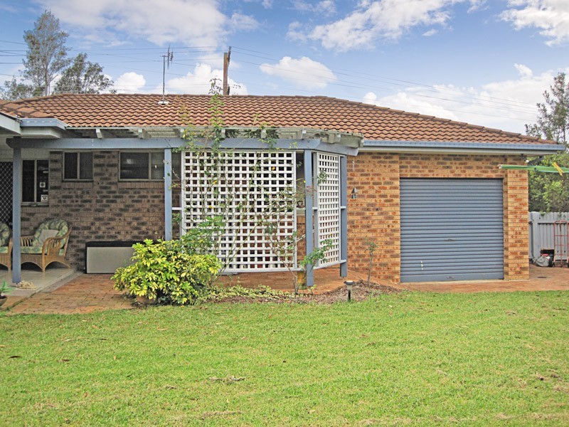 18 Melville St, Kincumber NSW 2251