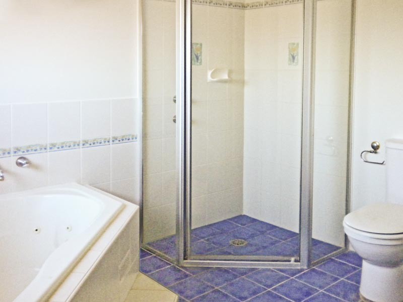 14 Robusta Close, Erina NSW 2250