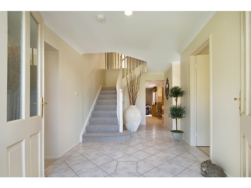 8 Northview Close, Niagara Park NSW 2250