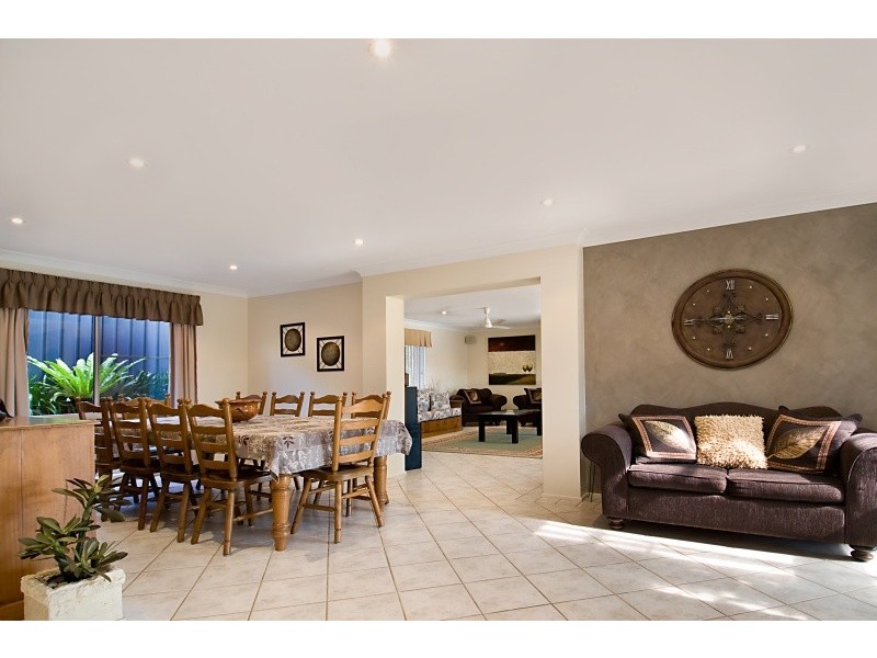 8 Northview Close, Niagara Park NSW 2250