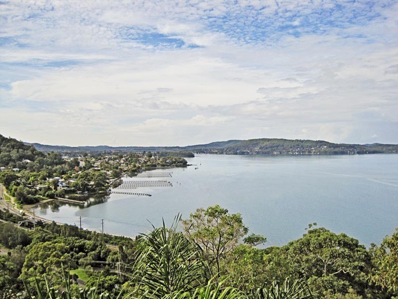 16 Sandstone Crescent, Tascott NSW 2250