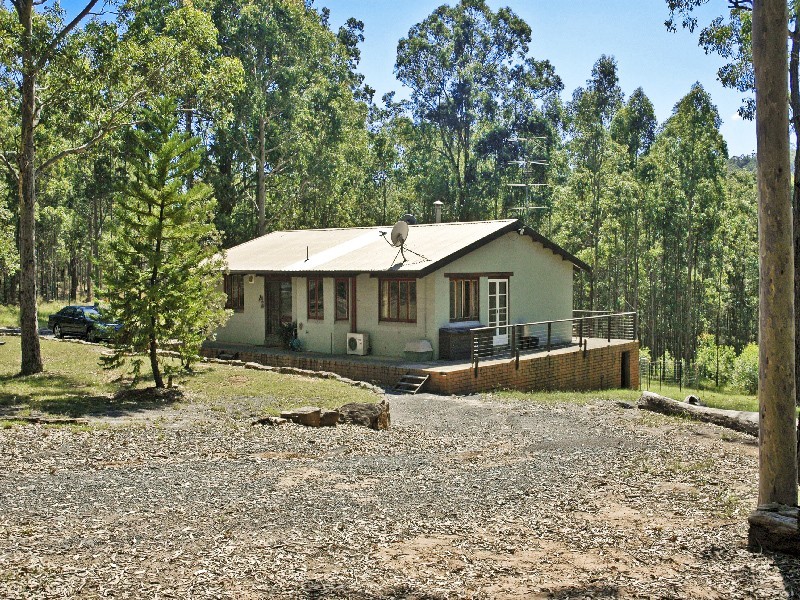 669 Dickson Road, Jilliby NSW 2259