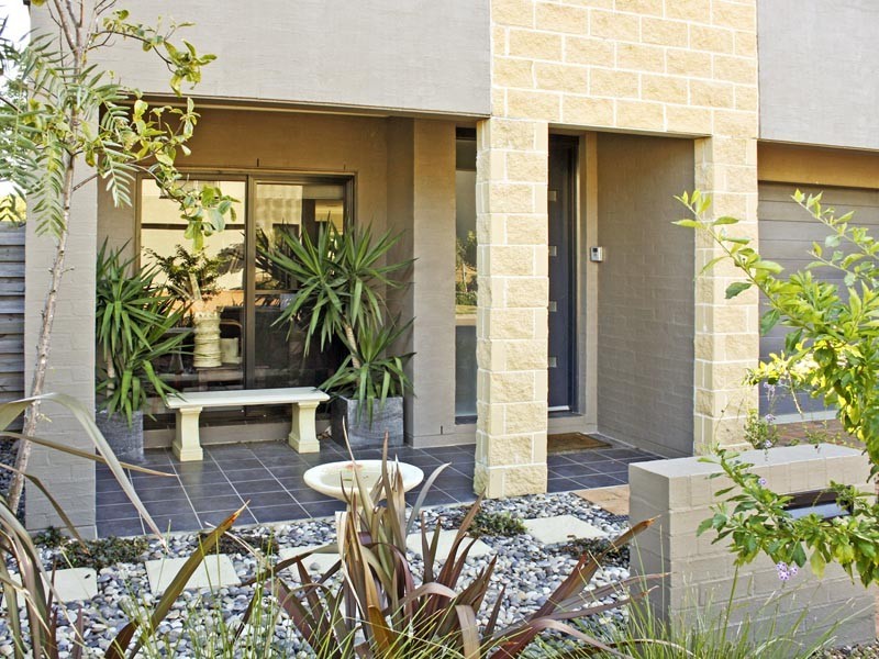 9 Sandstone Circuit (Kooindah Waters), Wyong NSW 2259