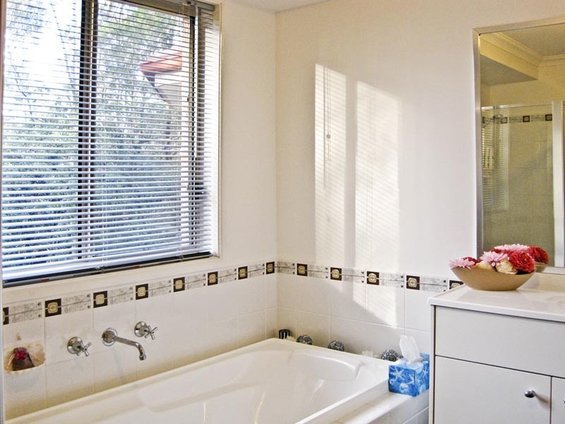 115 Fagans Rd, Lisarow NSW 2250