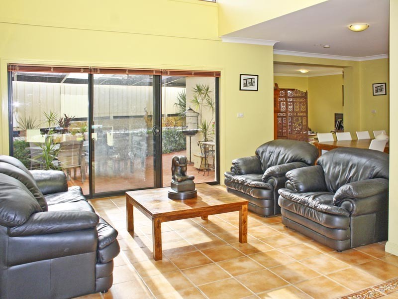 219 Woodbury Park Drive, Mardi NSW 2259