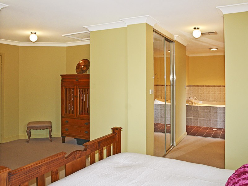 219 Woodbury Park Drive, Mardi NSW 2259