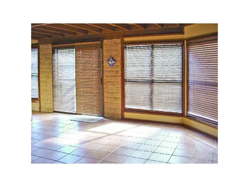 19 Walmsley Road, Ourimbah NSW 2258