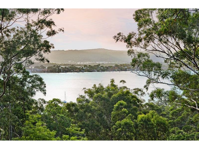 19 Panorama Terrace, Green Point NSW 2251