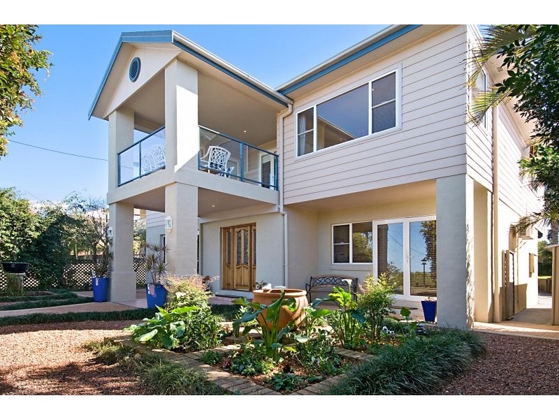 68 Georgina Avenue, Gorokan NSW 2263